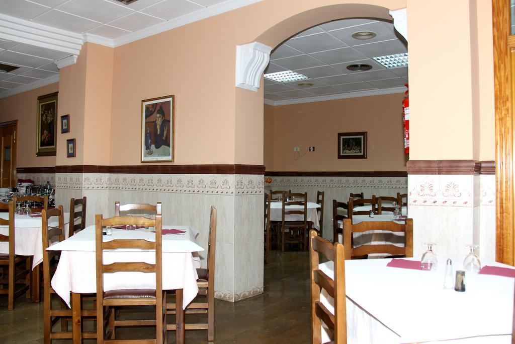 Hostal Restaurante La Masia Vila-real المظهر الخارجي الصورة