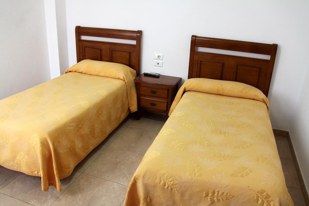 Hostal Restaurante La Masia Vila-real المظهر الخارجي الصورة
