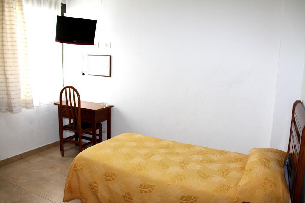 Hostal Restaurante La Masia Vila-real الغرفة الصورة