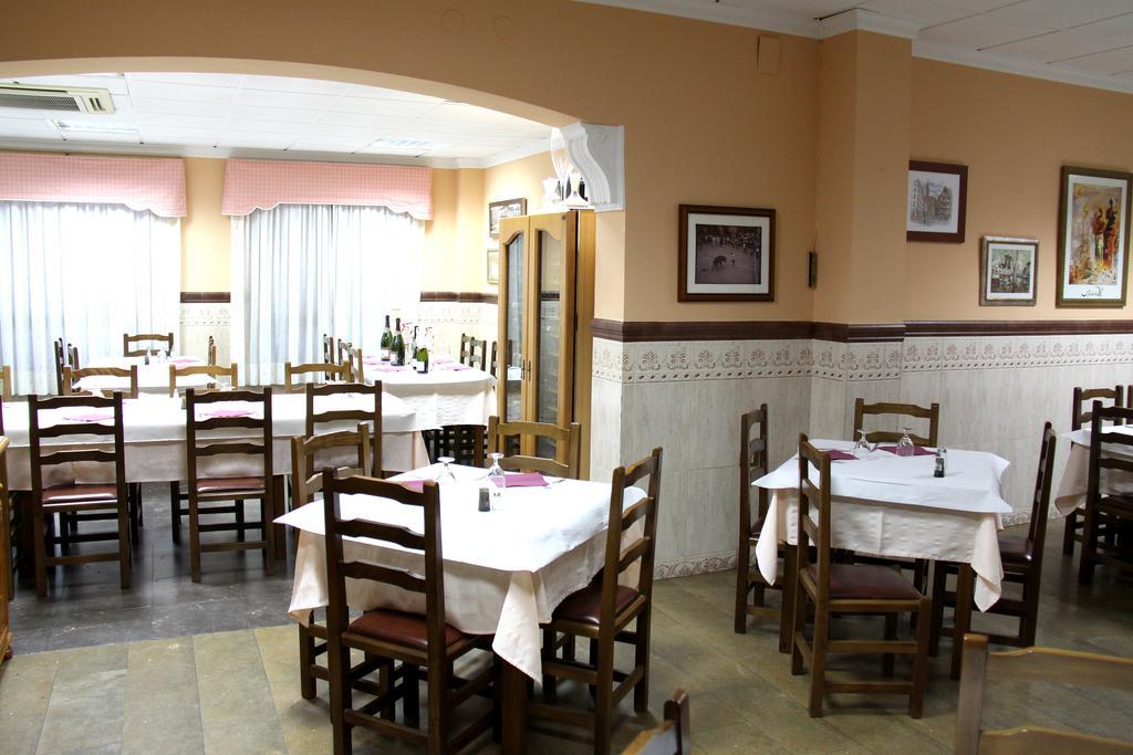 Hostal Restaurante La Masia Vila-real المظهر الخارجي الصورة