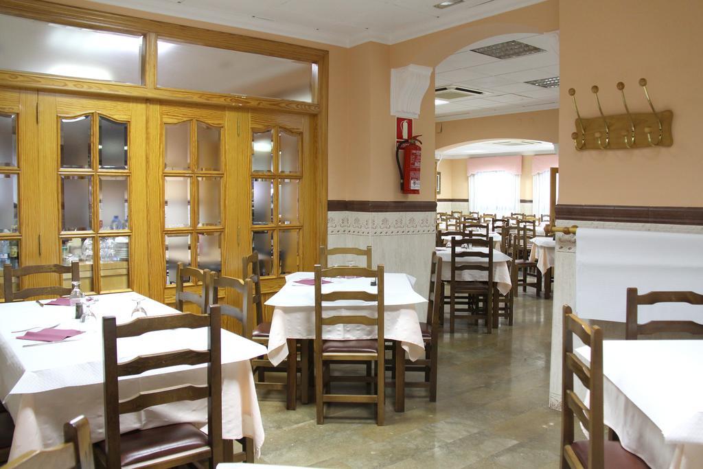 Hostal Restaurante La Masia Vila-real المظهر الخارجي الصورة