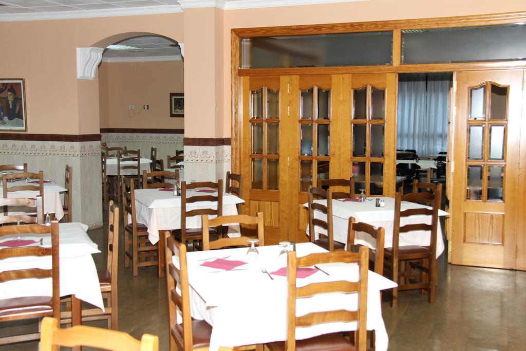 Hostal Restaurante La Masia Vila-real المظهر الخارجي الصورة