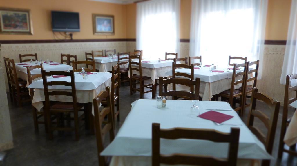 Hostal Restaurante La Masia Vila-real المظهر الخارجي الصورة