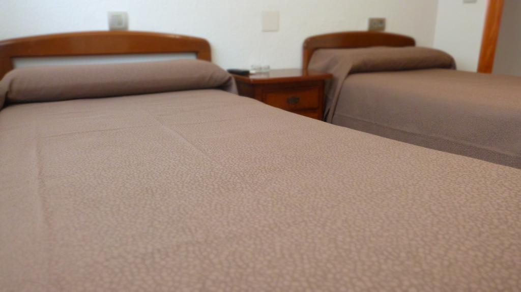 Hostal Restaurante La Masia Vila-real المظهر الخارجي الصورة