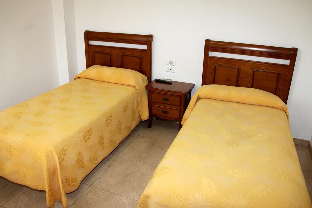 Hostal Restaurante La Masia Vila-real المظهر الخارجي الصورة